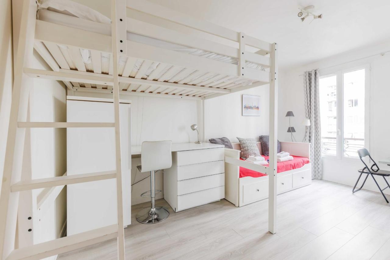 Appartamento Cozy Studio In The Heart Of Montmartre - Blanches 2 Parigi Esterno foto